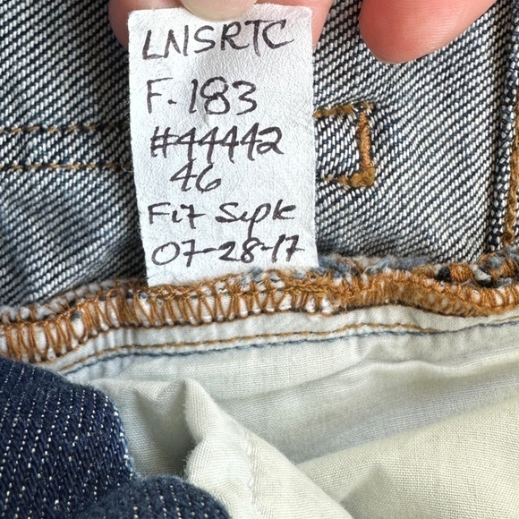 FRAME Le Nouveau Straight Side Slit Denim 27 *Sample - Picture 8 of 9